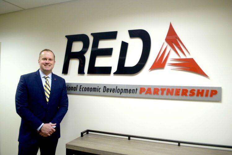 Longtime Tenets Guide Jefferson As RED Leader